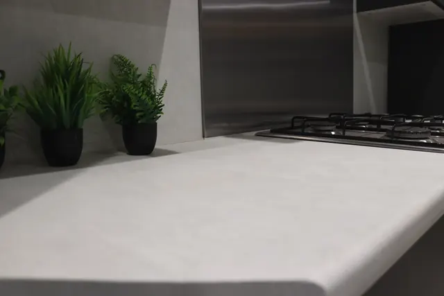 Concrete-effect wrapped worktop